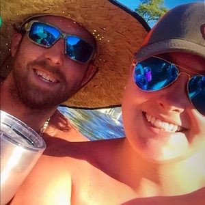 Meet your Posher, Whitney